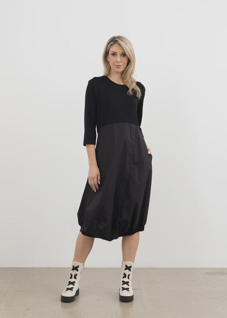 Dynamic Drape Dress - Black – Impress Winton