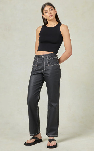 Betzy Jeans-Coated Black