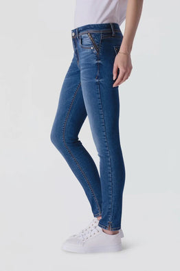 Deanna Miracle Wash Jeans